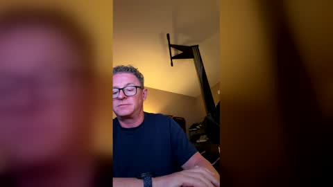 sunlovingdude125 online show from December 22, 7:48 am