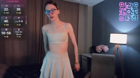 Kiki online show from March 26, 1:11 am