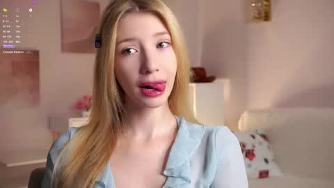 Lily online show from March 30, 2:50 pm