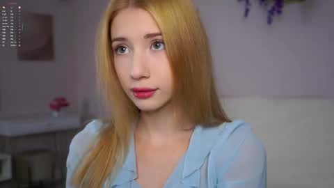 Lily online show from December 17, 2:35 pm