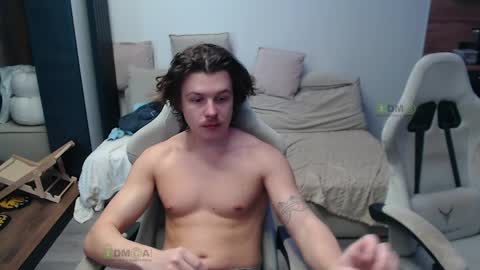 Alice and Sergey online show from April 3, 6:20 am