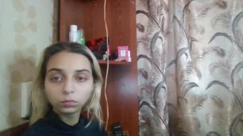 sunny__sue online show from December 3, 10:56 am