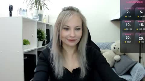 Snapshot of sunny_bunny6 chatting on September 30, 4:56 am Naomi online show from September 30, 4:56 am
