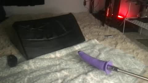 Sunny Clementine online show from February 26, 11:30 pm