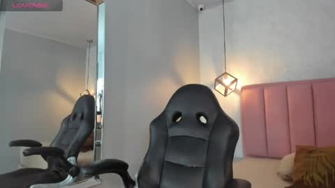  S U N N Y online show from April 20, 12:52 pm