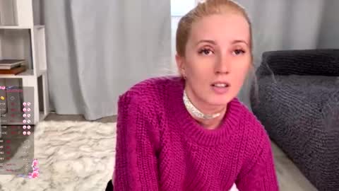 Snapshot of super_peach_stream chatting on February 22, 12:08 pm ANNApvt open full info in bio online show from February 22, 12:08 pm