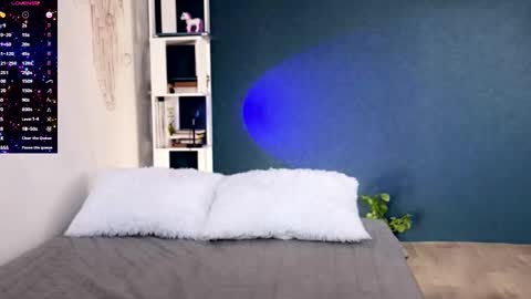 Snapshot of super_peach_stream chatting on September 22, 2:21 pm ANNApvt open full info in bio online show from September 22, 2:21 pm