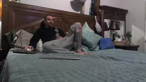 Guero Cash online show from December 2, 2:37 pm