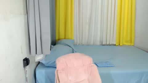 Natalie Portman online show from February 4, 1:59 pm