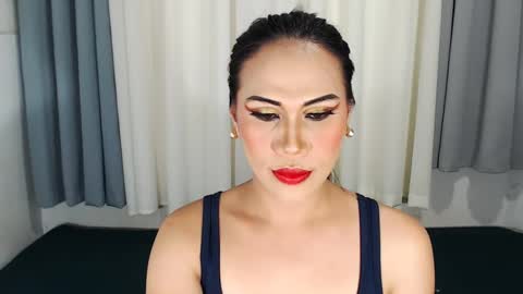 Natalie Portman online show from February 8, 1:54 pm