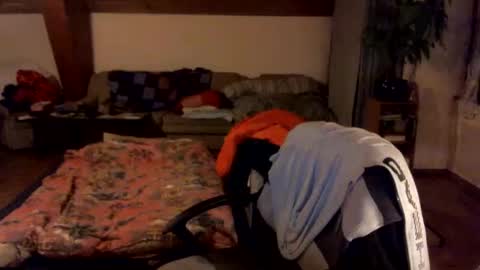 supersquirrel81 online show from March 5, 8:51 pm