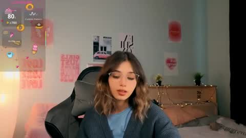 Sara online show from April 3, 1:07 pm