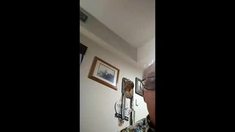 surfdude777888 online show from May 16, 2:30 am