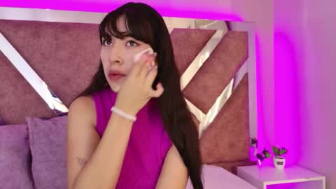 Susann online show from February 21, 11:57 am