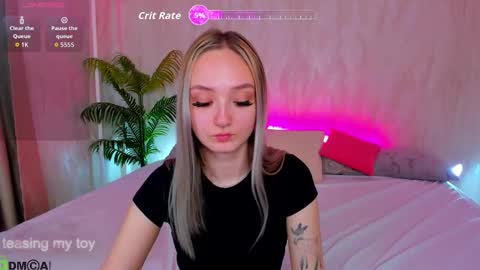 Snapshot of susan__clark chatting on October 10, 1:33 am Annie online show from October 10, 1:33 am