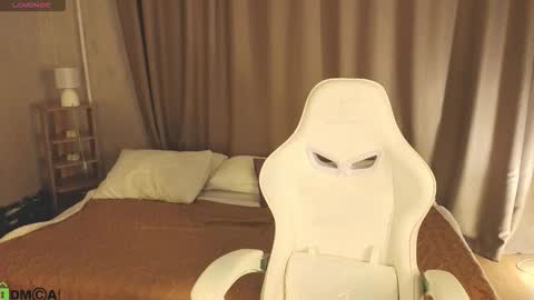 Annie online show from February 24, 1:19 am