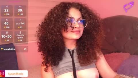 Snapshot of susan_bluee chatting on January 30, 9:25 am Susan online show from January 30, 9:25 am