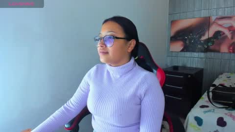 susan online show from April 4, 8:05 pm