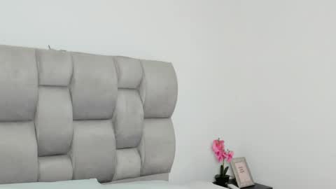 Susan online show from February 28, 7:35 pm