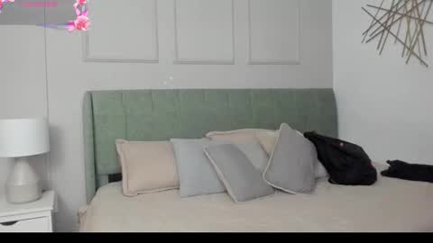 Amelia  online show from March 27, 12:17 pm