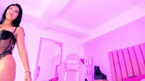 Sussan Nicole  online show from October 4, 3:32 pm