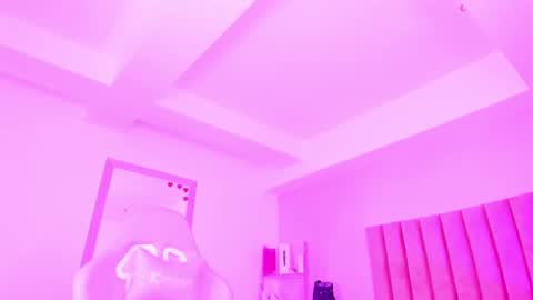 Sussan Nicole  online show from October 18, 1:37 pm