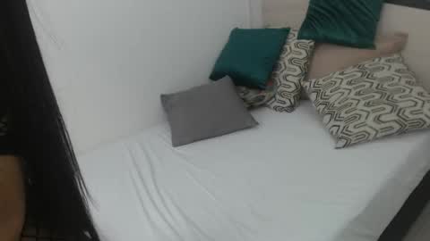 sussy leon online show from February 11, 6:22 pm