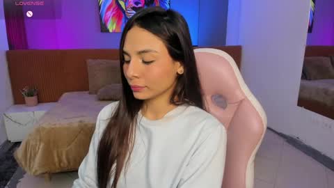 sussy_sweet4u online show from May 24, 12:23 pm
