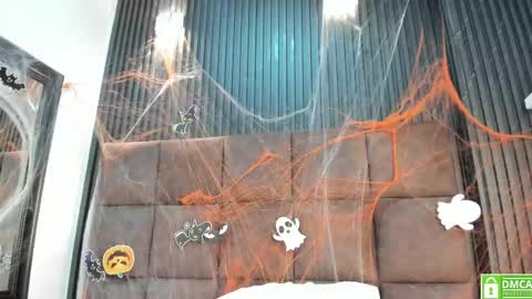 sussy_vixen online show from October 30, 9:37 pm