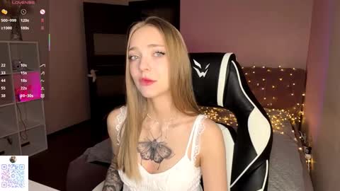 Jessica online show from December 19, 6:36 pm