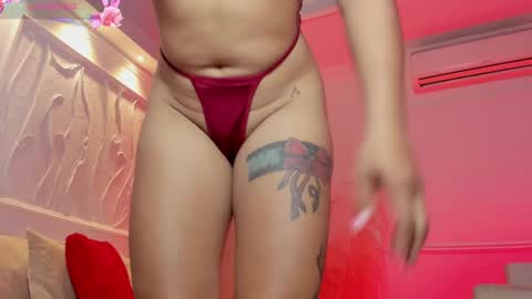 Suzy online show from February 28, 8:28 pm