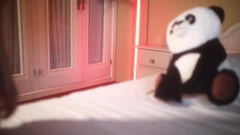 suzysuza online show from September 22, 3:27 pm