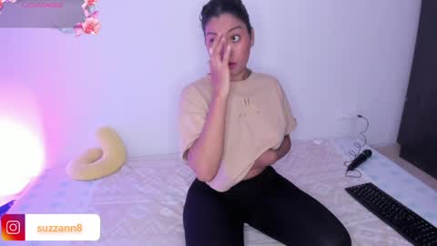 suzzann_rugg online show from March 27, 10:44 pm