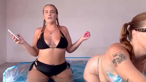 Swedish Candii online show from January 6, 9:43 pm