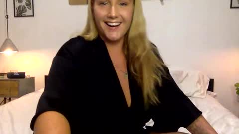 Swedish Candii online show from December 31, 4:27 am