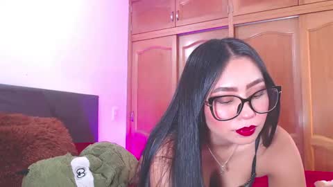 Snapshot of sweeet_amy chatting on January 28, 7:42 pm Amy  IG sweeet amy0 online show from January 28, 7:42 pm