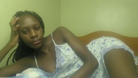Petite Queen online show from January 20, 4:32 am