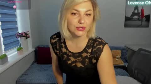 Snapshot of sweet___margaret chatting on March 9, 1:59 pm Margaret  online show from March 9, 1:59 pm