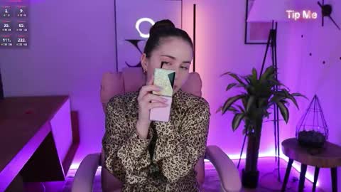 Sweet  Amily online show from November 22, 7:40 am