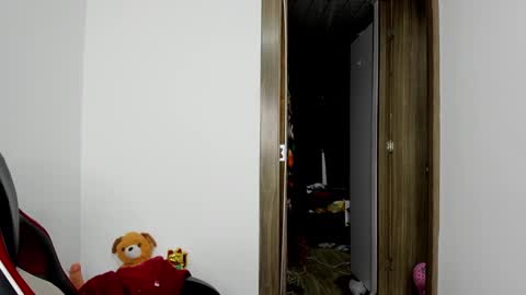 sweet__suck69bitch online show from January 26, 12:58 am