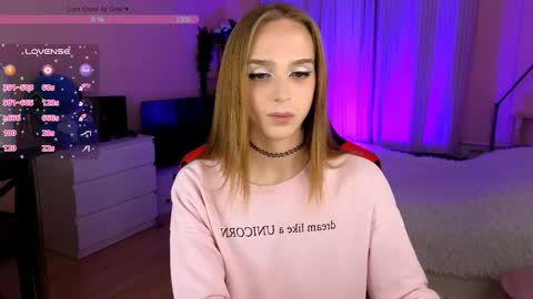 Snapshot of sweet_ali3s chatting on September 28, 5:33 pm Call me Alis online show from September 28, 5:33 pm