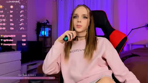 Snapshot of sweet_ali3s chatting on October 1, 6:51 pm Call me Alis online show from October 1, 6:51 pm