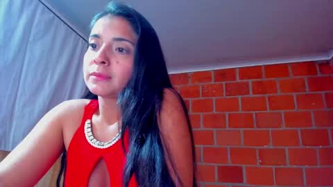 sweet and hot alaia online show from October 20, 6:07 am