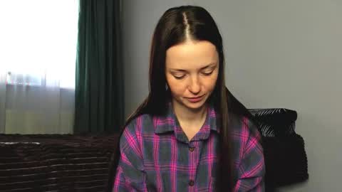 Christina online show from March 14, 1:59 pm