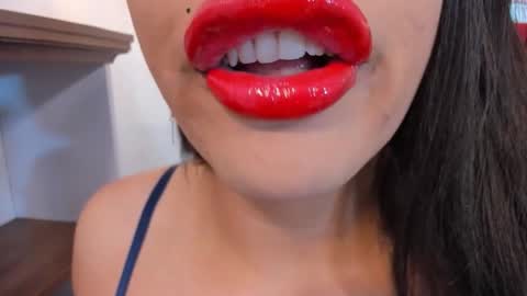 sweet_eliizabeth online show from March 18, 12:11 pm