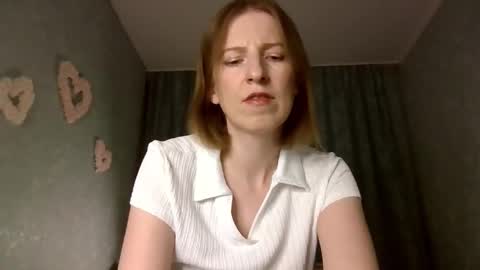 sweet_lilbunny online show from October 8, 3:18 pm