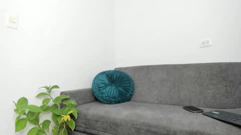 sweet_litle online show from February 15, 8:18 pm