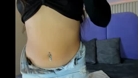 sweet_loove26 online show from June 19, 3:56 am