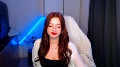 sweet_lottie online show from April 22, 11:39 am