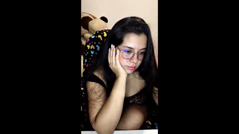 kloe online show from March 27, 4:18 am